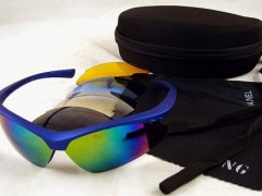 ���ݱ�վ����Ħ���Ј�����Ħ�����й���(y��ng)�T�����R