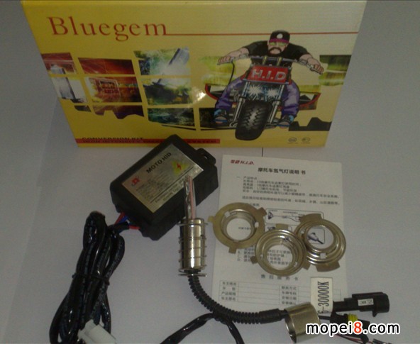 �ڰ�Ħ��܇믚�����ϵ�y