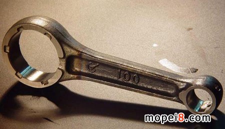 ��������C100��Ħ��܇�B�U