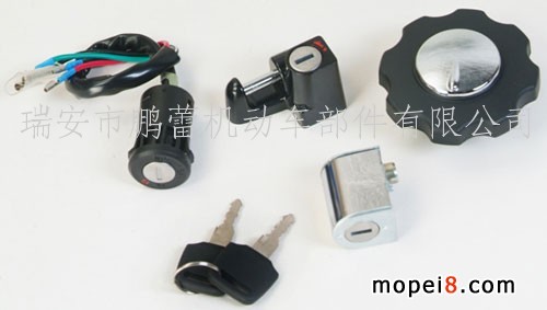 ����(y��ng)CG125���i Ħ��܇�c(di��n)���_�P(gu��n) ��T�i �����w