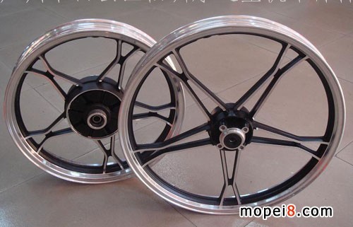 �����ľ��GN125Ħ��܇�X�Ͻ�݆Ȧ