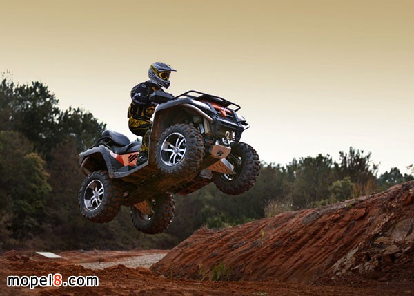 800CC���������L��݆ԽҰɳ��܇ATVȫ����ˮ��Ħ��