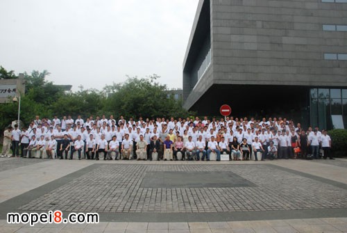 ����Ħ�С�����[�b��ȫϵ�l�����ڳɶ��e��