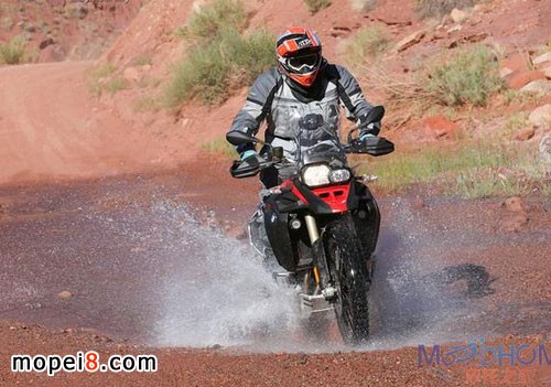 2014寶馬越野摩托車探險者BMW F 800 GS國外試駕