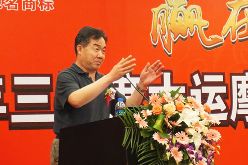 ���\���F�������L���V��Ħ��