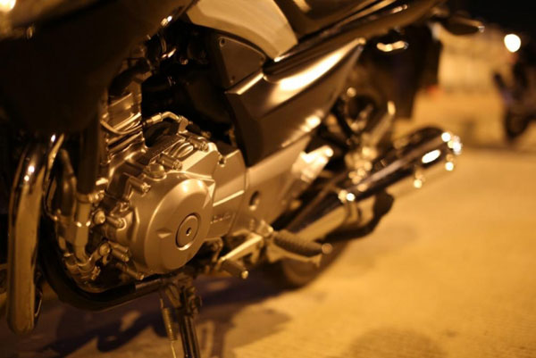 ���O���R���섦��YBR250 VS �����ľ�P�YGW250