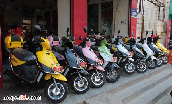 云南楚雄助力車電動車正沖擊著市場