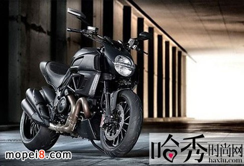 �ſ���Ħ��܇�Ƴ�ȫ��Diavel Dark���ڰ���ħ��