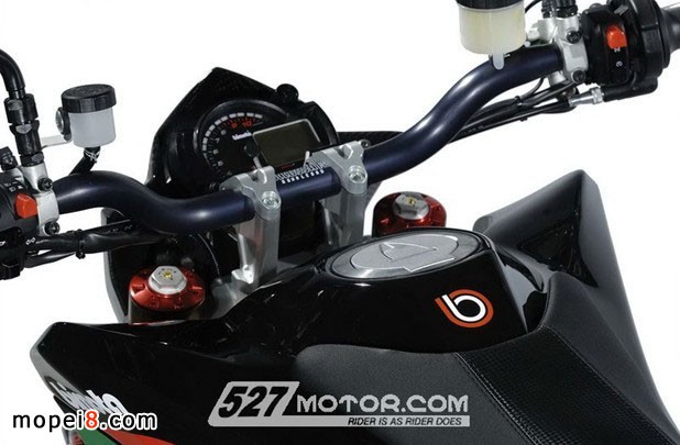 ĩ���L��Hypermotard�Ĵ���֮��Bimota DB10R