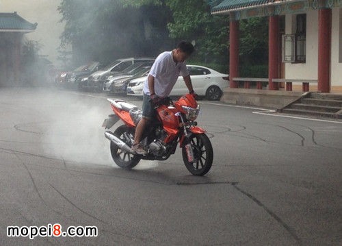 �ؑc����Ħ������΂b