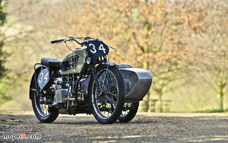 Ӣ��������˹Ħ��܇Douglas߅��݆Ħ��܇