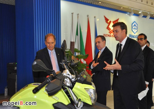 ������v�A��ʹ�L������ȁ���Ħ��܇���S