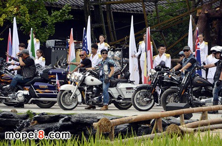 200���v����Ħ��܇����_Ļʽ