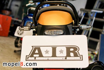 ���MINI BIKE KYMCO AIR150Ħ��܇LEDβ��