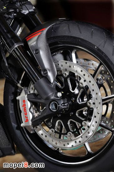 �ſ���Ħ��܇DucatiDiavelCarbon