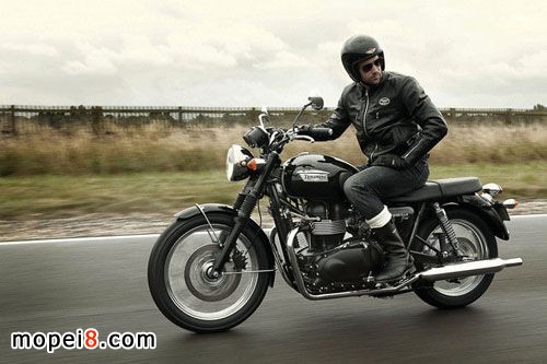 �P��Triumph2013BonnevilleT100
