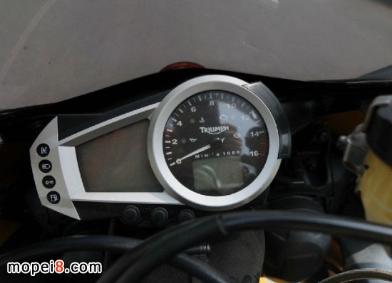Triumph Daytona675Ħ��܇