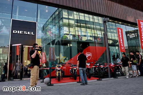 �ſ��Ϲ֫FDucati Monster795