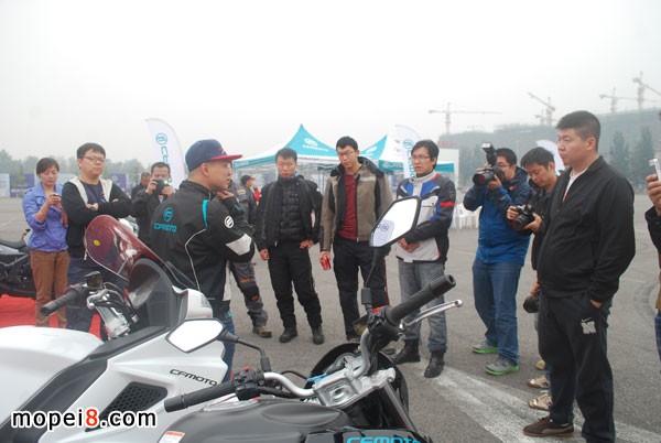 2014��L650NK�c650TR����ý�wԇ�{��