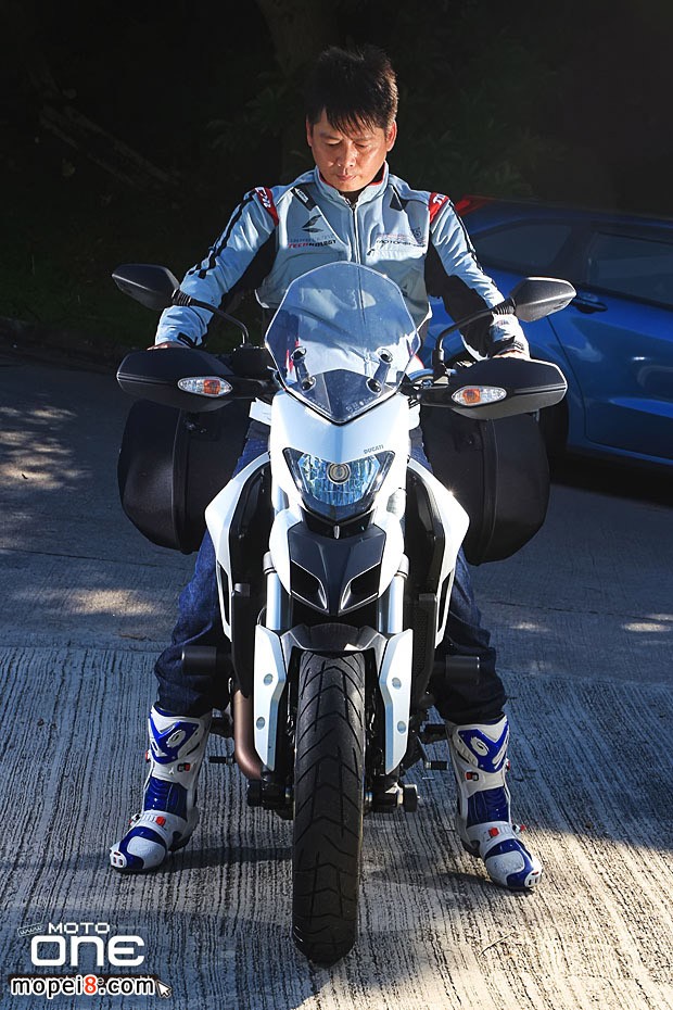 2013DUCATI HYPERSTRADAĦ��܇