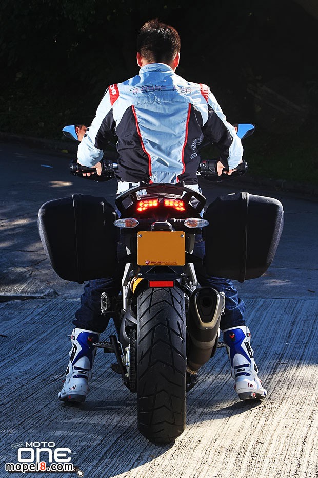 2013DUCATI HYPERSTRADAĦ��܇