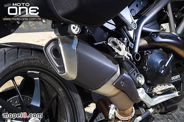 2013DUCATI HYPERSTRADA摩托車