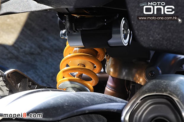 2013DUCATI HYPERSTRADA摩托車