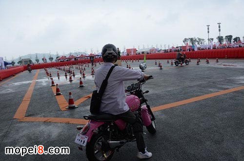 �y�miniԇ�T�w�