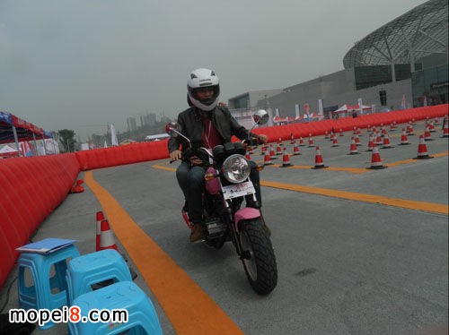 �y�miniԇ�T�w�