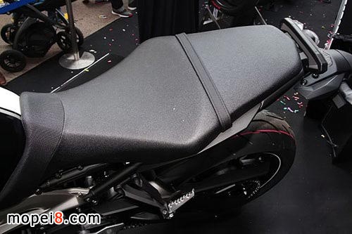 ������܇(ch��)Yamaha MT-09Ħ��܇(ch��)