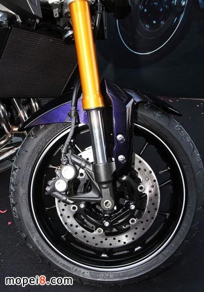 ������܇(ch��)Yamaha MT-09Ħ��܇(ch��)