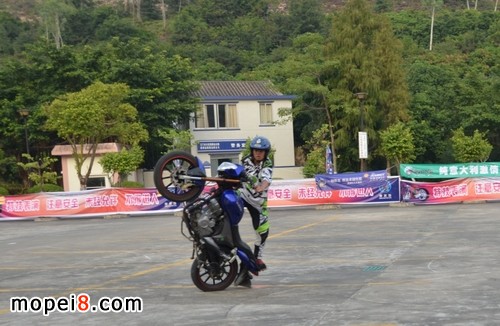 錢(qián)江黃龍大排激情飛車錢(qián)江龍精彩特技表演