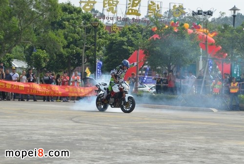 錢(qián)江黃龍大排激情飛車錢(qián)江龍精彩特技表演