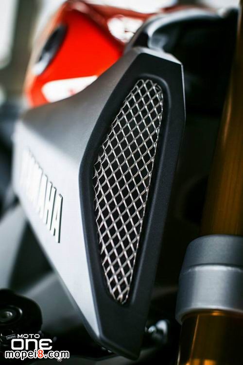 YAMAHA MT-09���R��Ħ��܇