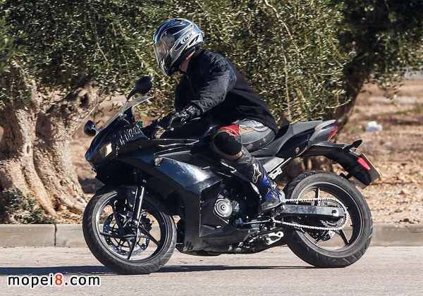 Triumph Daytona250Ħ��܇�D