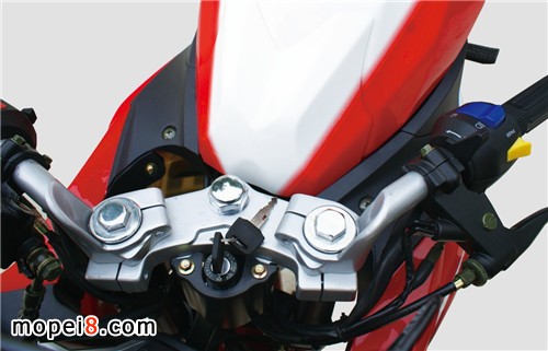 �y��wYGR250RĦ��܇