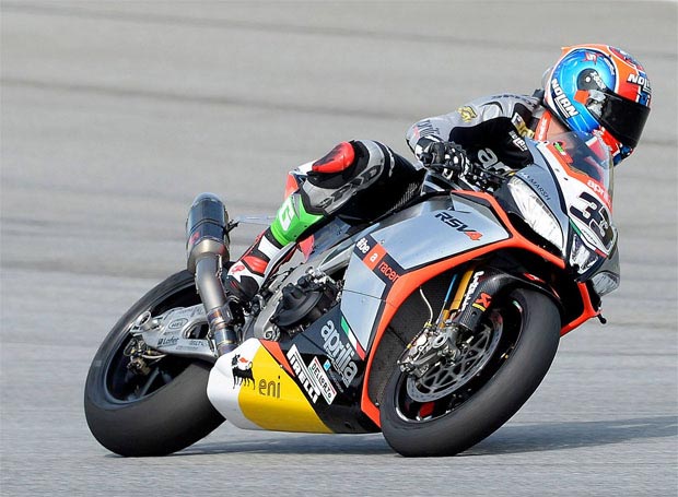 WSBK APRILIA 33̖���m�ϱ�ِ��Ƭ