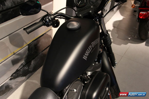 哈雷883硬漢2013款XL883N摩托車油箱