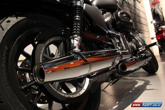 哈雷883硬漢2013款XL883N摩托車排氣管