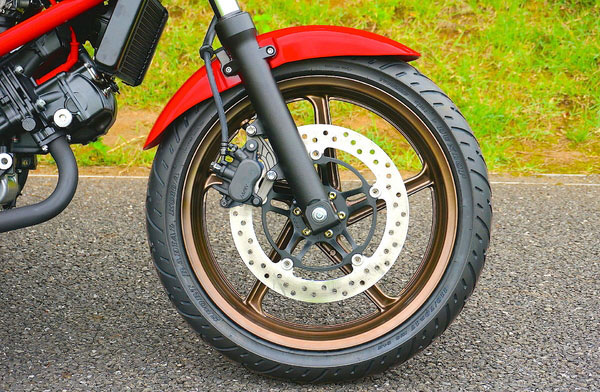 ����250cc����Ħ��܇VTR�������羀݆̥