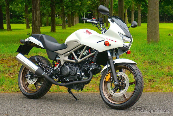 ����250cc����Ħ��܇VTR�������羀݆̥
