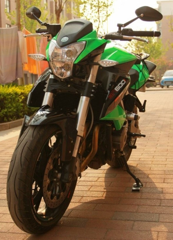 �X���S��BN600i(�W�ް�)Ħ��܇���b