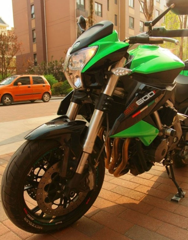 �X���S��BN600i(�W�ް�)Ħ��܇���b