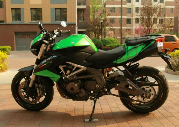 �X���S��BN600i(�W�ް�)Ħ��܇���b