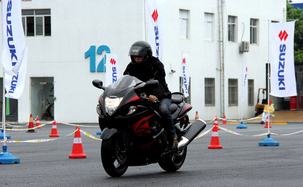 �x����܇�r�F(xi��n)�������ˆT�M(j��n)�а�ȫ�z��