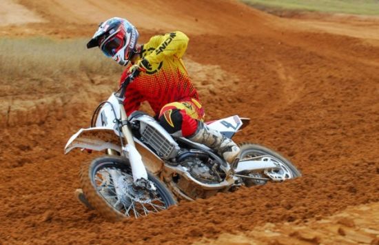 ������ԽҰ܇�ͣ����R��YZ250F