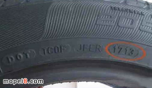 輪胎的出廠日期在輪胎的外胎側可以查看