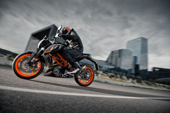2015��KTM Duke390Ħ��܇
