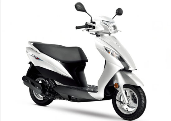 鈴木首款110踏板——樂至110