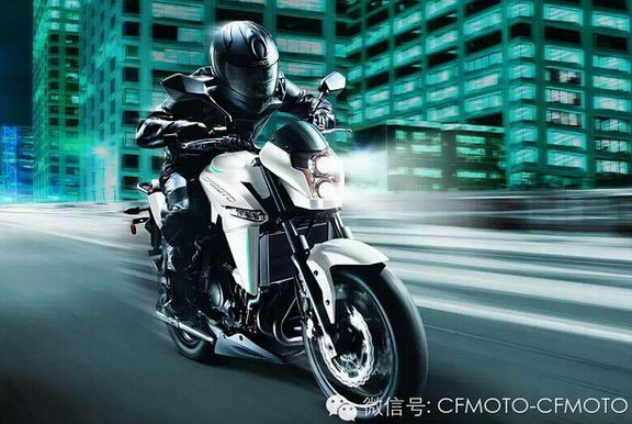 春風摩托車街車CF650NK